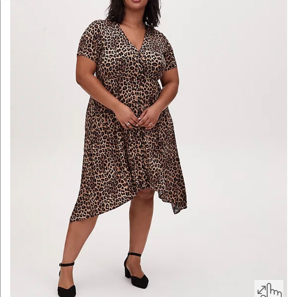 Torrid leopard print shark bite dress size 1